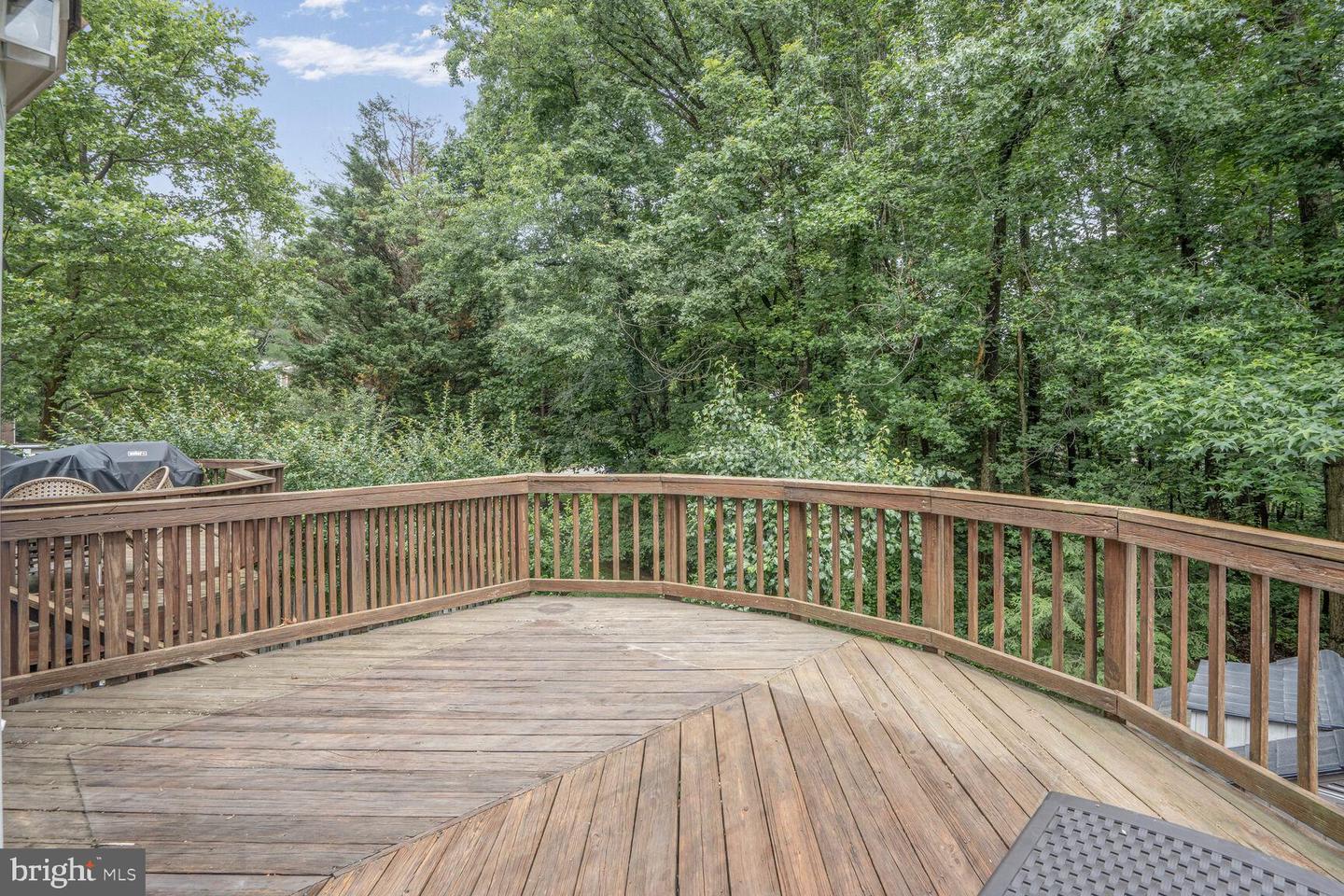 6705 SUNSET WOODS CT, BURKE, Virginia 22015, 3 Bedrooms Bedrooms, ,2 BathroomsBathrooms,Residential,For sale,6705 SUNSET WOODS CT,VAFX2245378 MLS # VAFX2245378