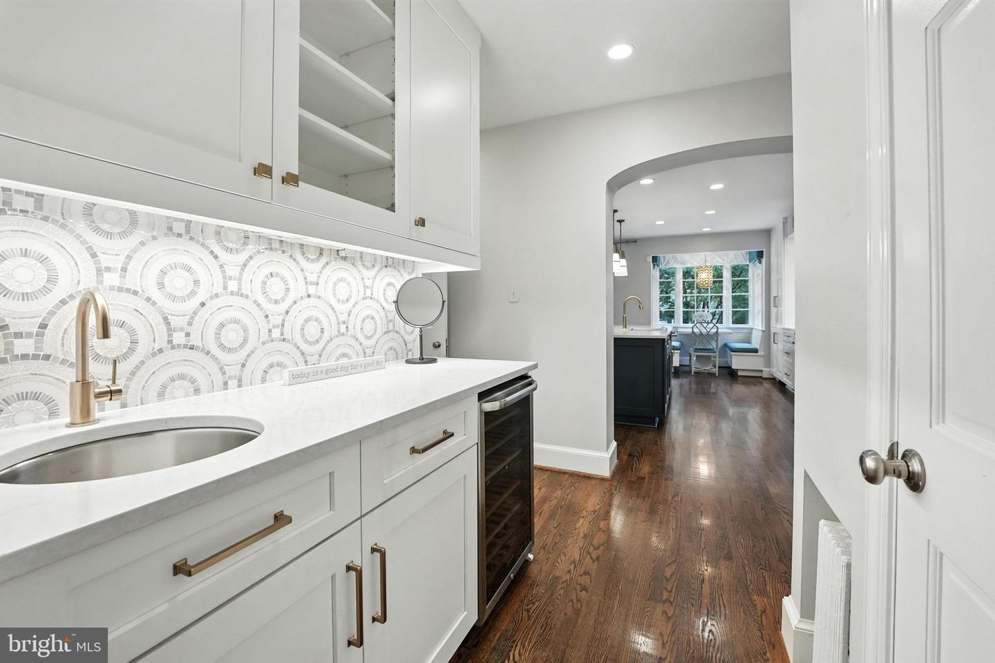 2306 CAMERON MILLS RD, ALEXANDRIA, Virginia 22302, 4 Bedrooms Bedrooms, ,2 BathroomsBathrooms,Residential,For sale,2306 CAMERON MILLS RD,VAAX2046102 MLS # VAAX2046102