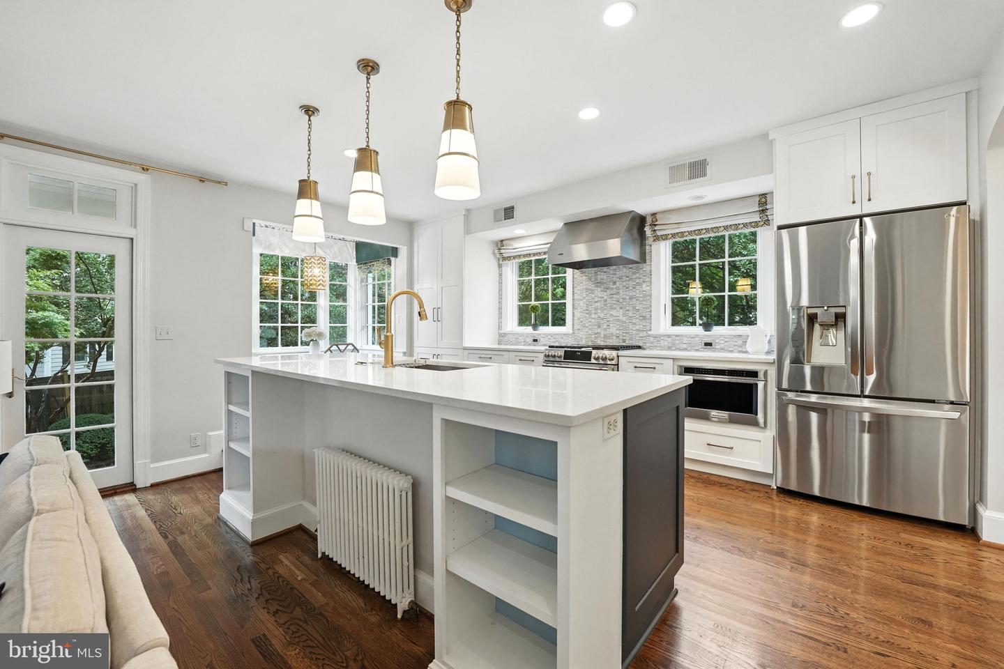 2306 CAMERON MILLS RD, ALEXANDRIA, Virginia 22302, 4 Bedrooms Bedrooms, ,2 BathroomsBathrooms,Residential,For sale,2306 CAMERON MILLS RD,VAAX2046102 MLS # VAAX2046102