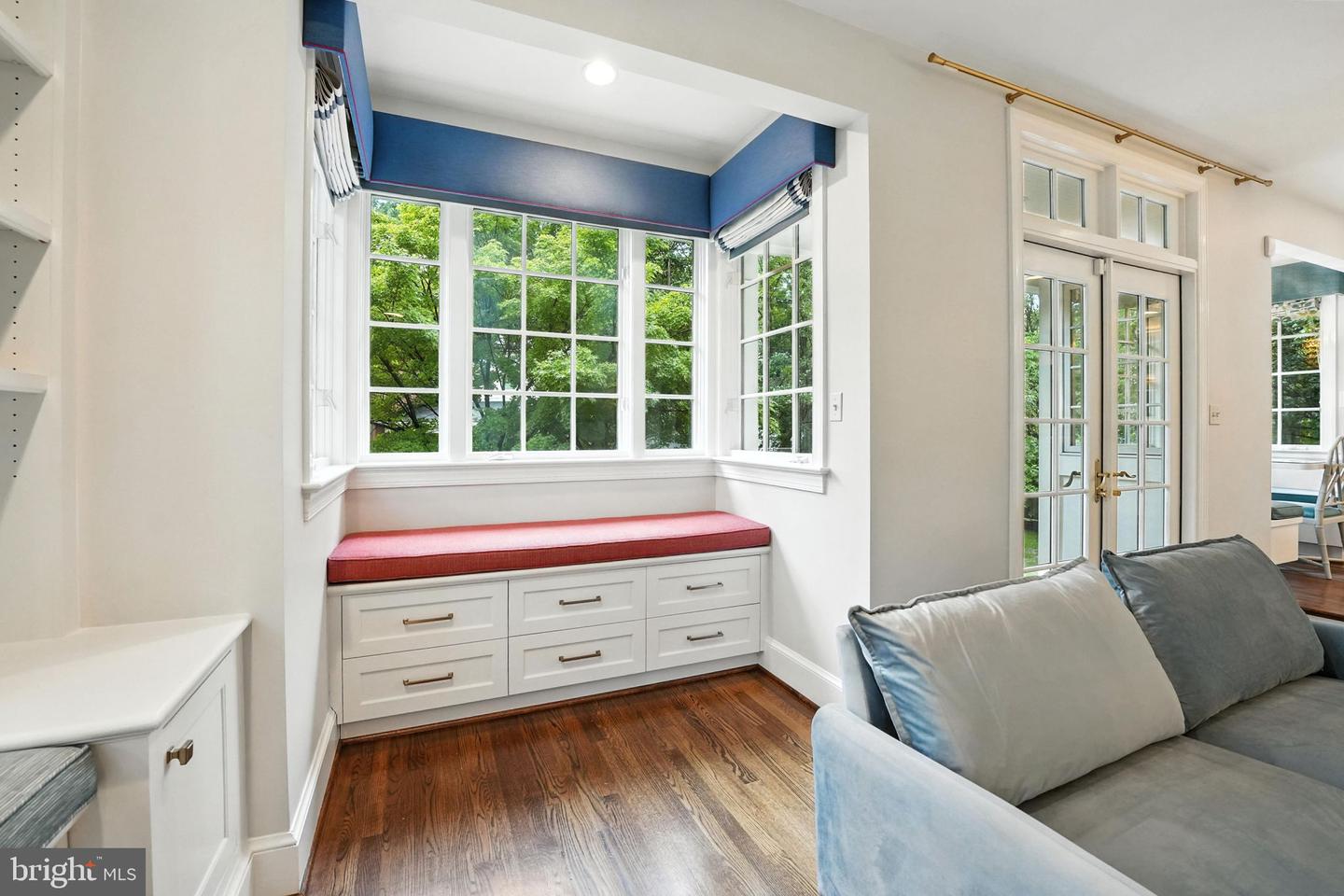 2306 CAMERON MILLS RD, ALEXANDRIA, Virginia 22302, 4 Bedrooms Bedrooms, ,2 BathroomsBathrooms,Residential,For sale,2306 CAMERON MILLS RD,VAAX2046102 MLS # VAAX2046102