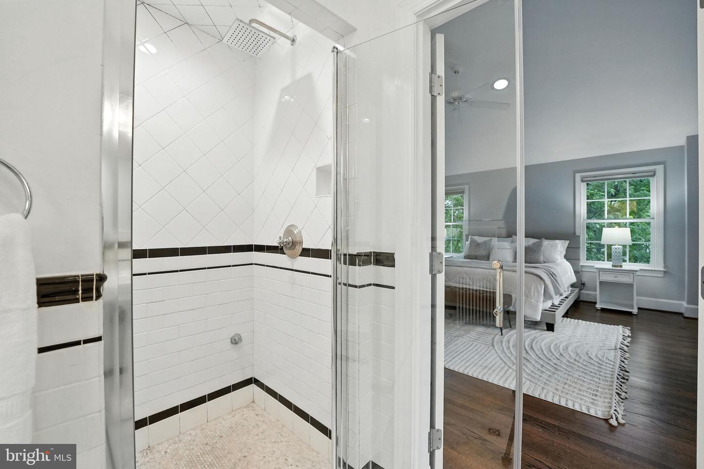 2306 CAMERON MILLS RD, ALEXANDRIA, Virginia 22302, 4 Bedrooms Bedrooms, ,2 BathroomsBathrooms,Residential,For sale,2306 CAMERON MILLS RD,VAAX2046102 MLS # VAAX2046102