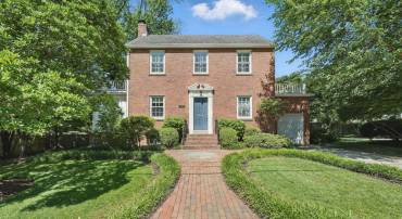 2306 CAMERON MILLS RD, ALEXANDRIA, Virginia 22302, 4 Bedrooms Bedrooms, ,2 BathroomsBathrooms,Residential,For sale,2306 CAMERON MILLS RD,VAAX2046102 MLS # VAAX2046102