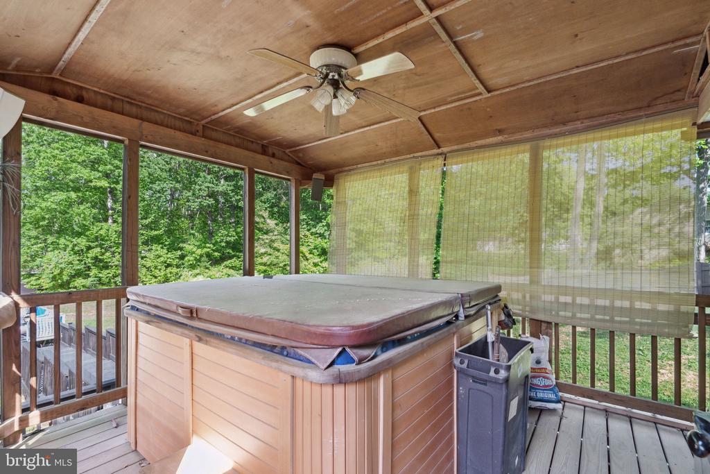 5232 SUMERDUCK RD, SUMERDUCK, Virginia, 4 Bedrooms Bedrooms, ,3 BathroomsBathrooms,Residential,5232 SUMERDUCK RD,VAFQ2016970 MLS # VAFQ2016970