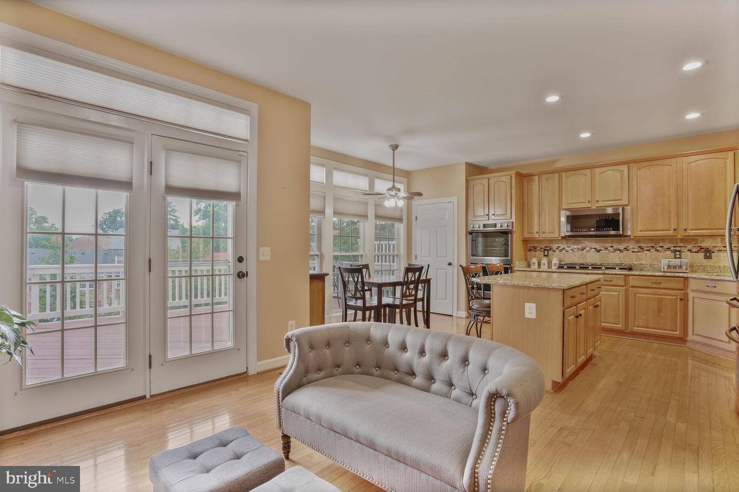 8010 SAMUEL WALLIS ST, LORTON, Virginia 22079, 3 Bedrooms Bedrooms, ,2 BathroomsBathrooms,Residential,For sale,8010 SAMUEL WALLIS ST,VAFX2245764 MLS # VAFX2245764