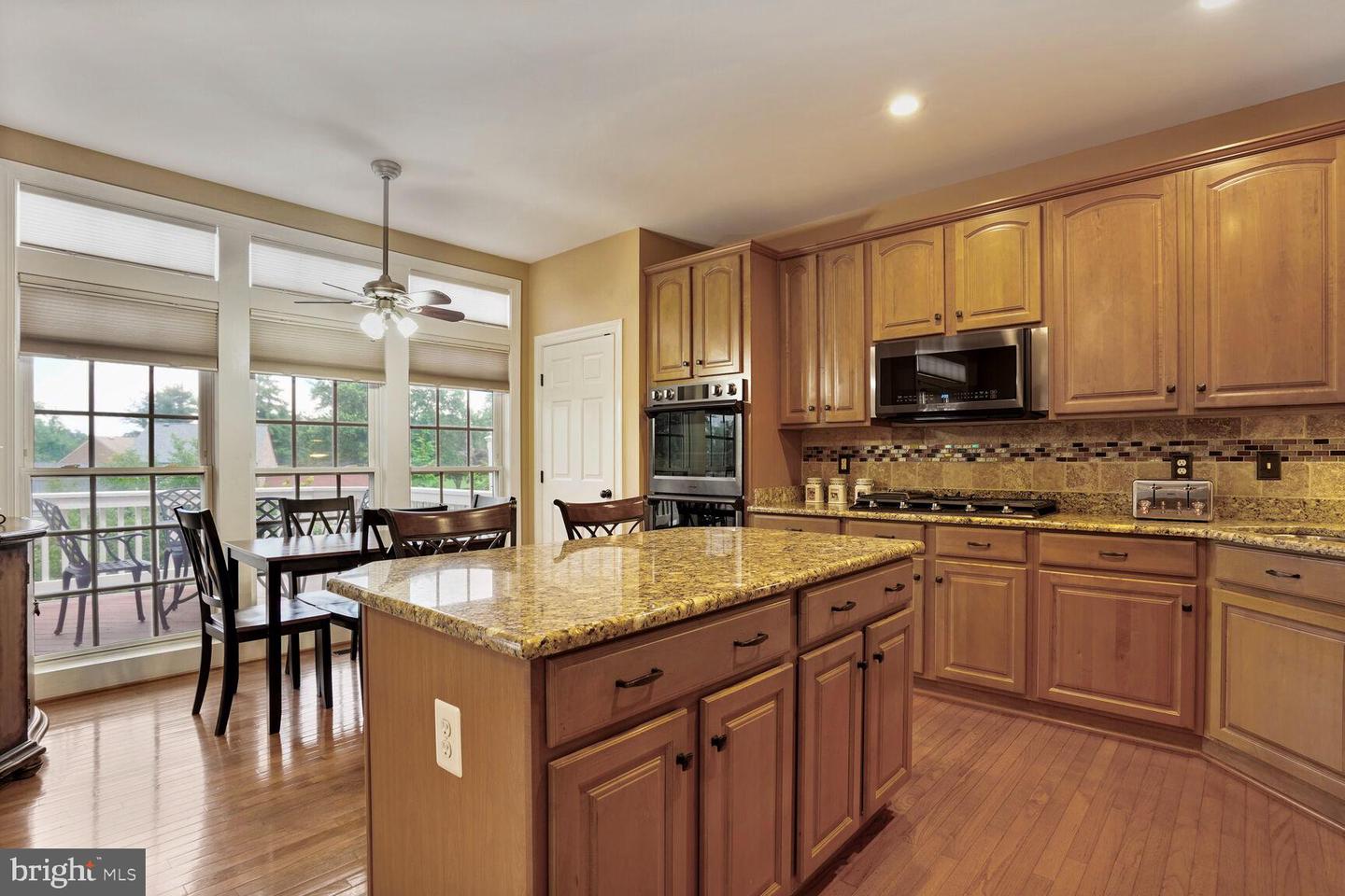 8010 SAMUEL WALLIS ST, LORTON, Virginia 22079, 3 Bedrooms Bedrooms, ,2 BathroomsBathrooms,Residential,For sale,8010 SAMUEL WALLIS ST,VAFX2245764 MLS # VAFX2245764