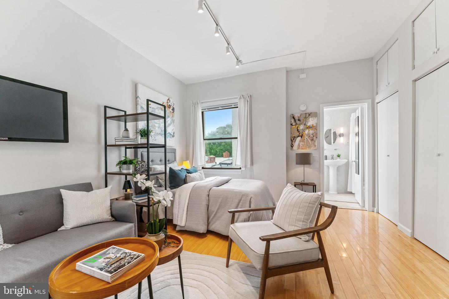 1822 15TH ST NW #305, WASHINGTON, District Of Columbia 20009, ,1 BathroomBathrooms,Residential,For sale,1822 15TH ST NW #305,DCDC2204796 MLS # DCDC2204796