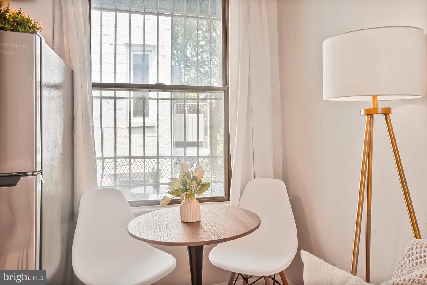 1822 15TH ST NW #305, WASHINGTON, District Of Columbia 20009, ,1 BathroomBathrooms,Residential,For sale,1822 15TH ST NW #305,DCDC2204796 MLS # DCDC2204796