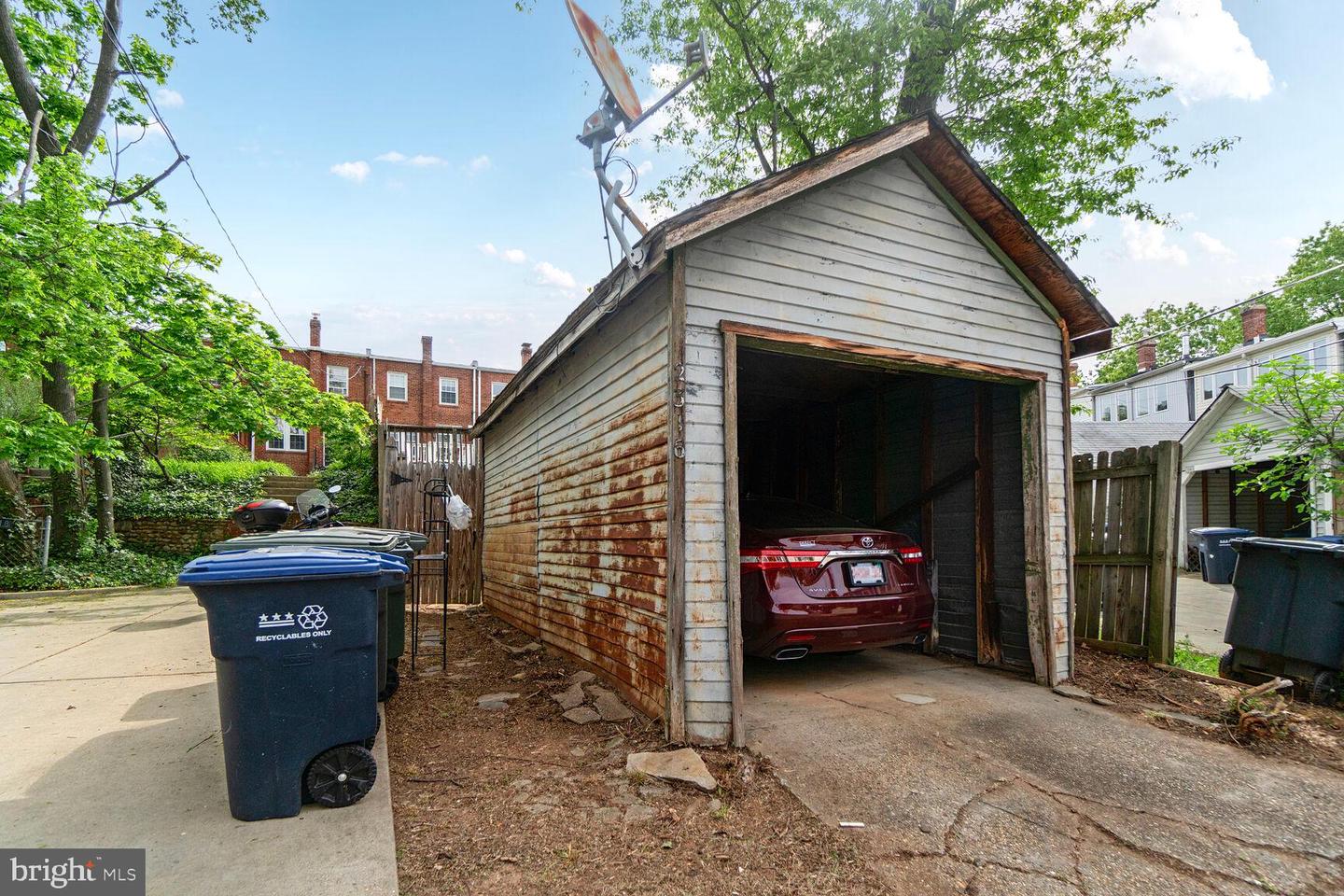 2316 HUIDEKOPER PL NW, WASHINGTON, District Of Columbia 20007, 4 Bedrooms Bedrooms, ,2 BathroomsBathrooms,Residential,For sale,2316 HUIDEKOPER PL NW,DCDC2204758 MLS # DCDC2204758