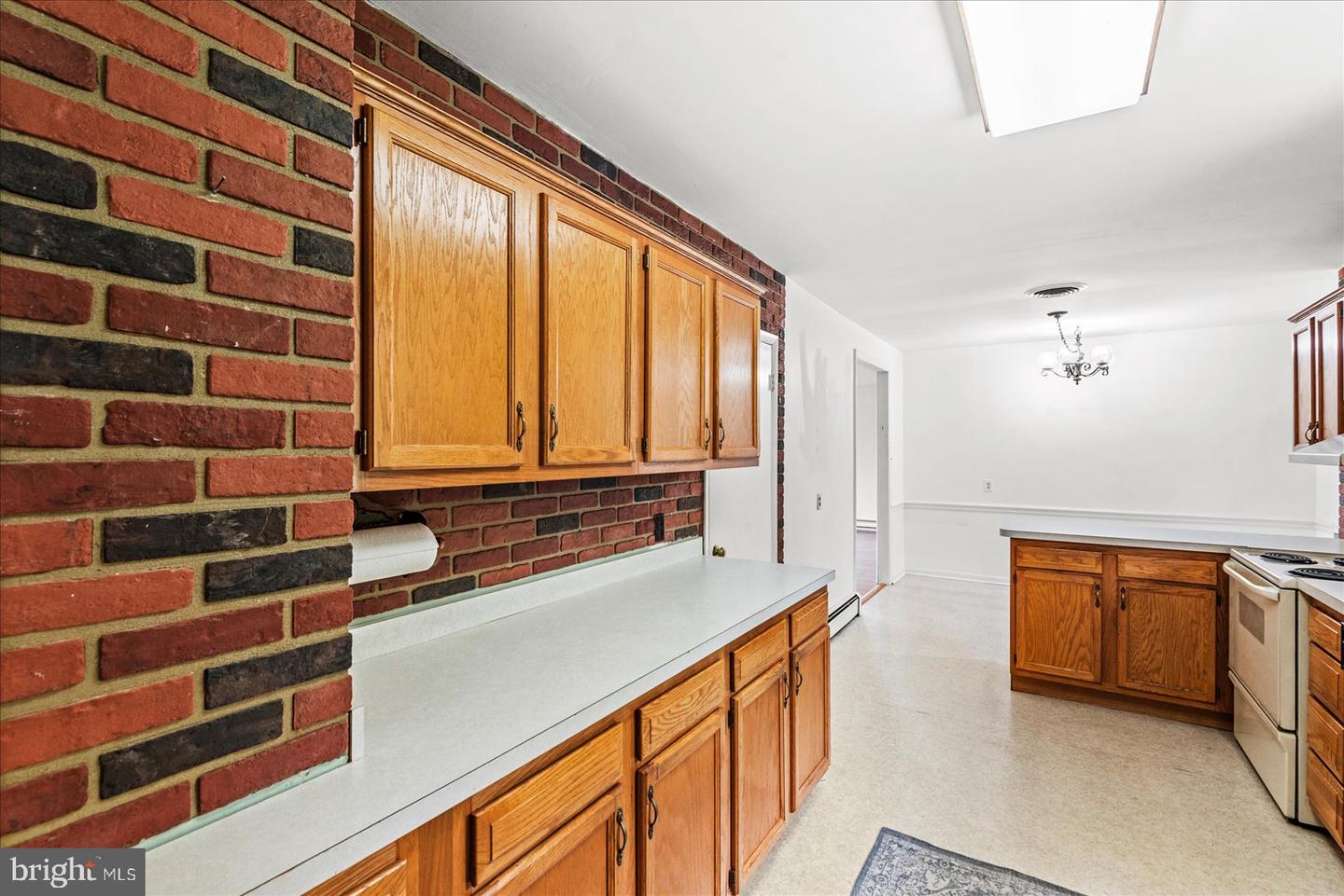 9309 OLD TPKE, CULPEPER, Virginia 22701, 3 Bedrooms Bedrooms, ,2 BathroomsBathrooms,Residential,For sale,9309 OLD TPKE,VACU2010742 MLS # VACU2010742