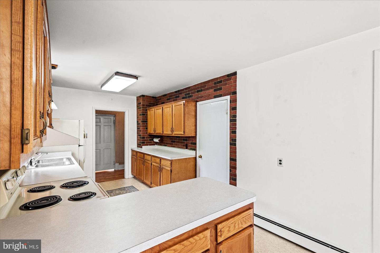9309 OLD TPKE, CULPEPER, Virginia 22701, 3 Bedrooms Bedrooms, ,2 BathroomsBathrooms,Residential,For sale,9309 OLD TPKE,VACU2010742 MLS # VACU2010742