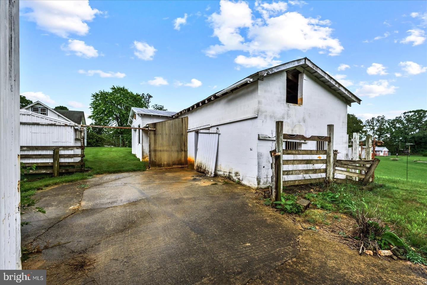 9309 OLD TPKE, CULPEPER, Virginia 22701, 3 Bedrooms Bedrooms, ,2 BathroomsBathrooms,Residential,For sale,9309 OLD TPKE,VACU2010742 MLS # VACU2010742