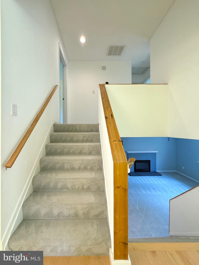 231 E JUNIPER AVE, STERLING, Virginia 20164, 3 Bedrooms Bedrooms, ,2 BathroomsBathrooms,Residential,For sale,231 E JUNIPER AVE,VALO2099220 MLS # VALO2099220