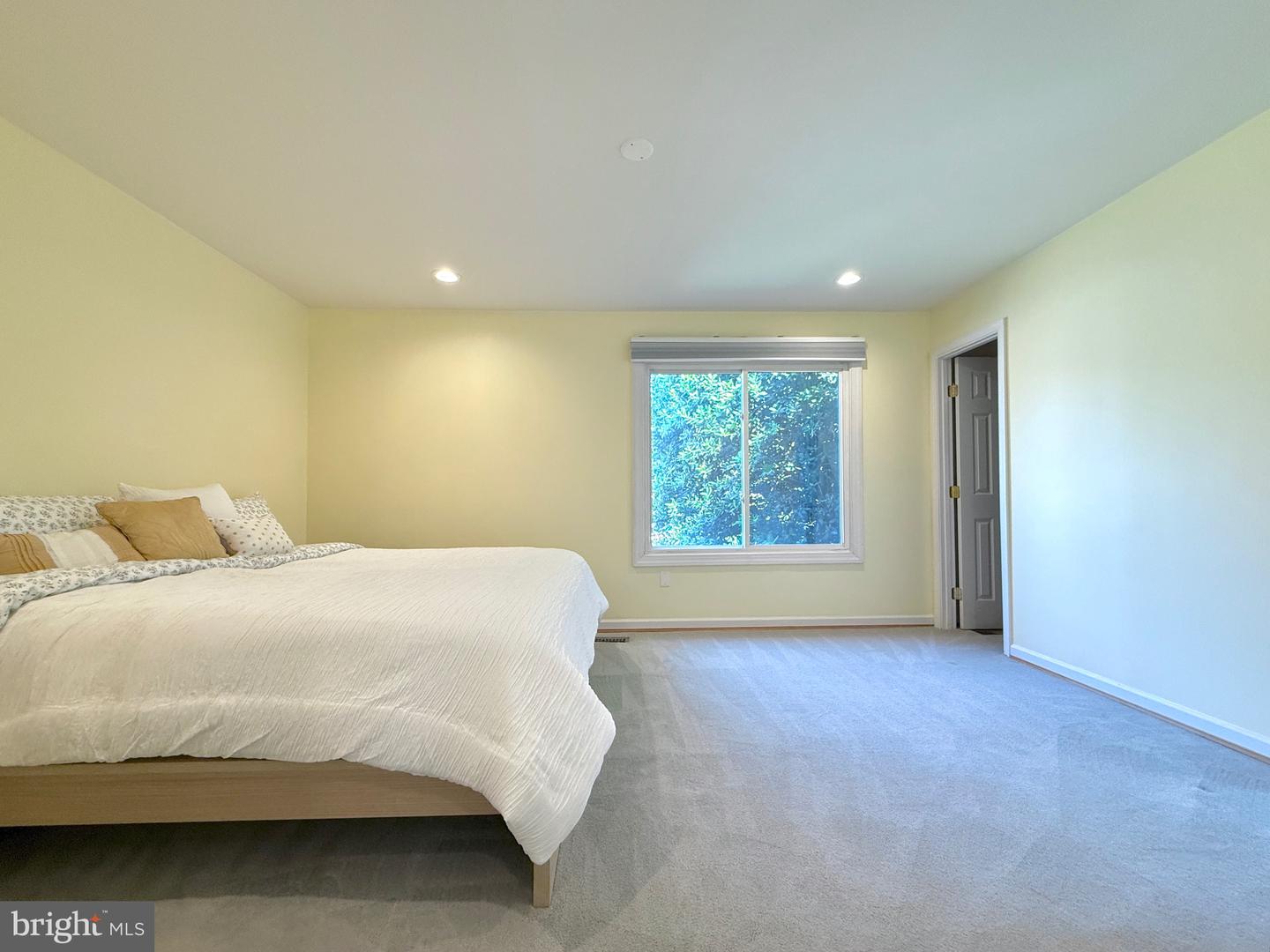 231 E JUNIPER AVE, STERLING, Virginia 20164, 3 Bedrooms Bedrooms, ,2 BathroomsBathrooms,Residential,For sale,231 E JUNIPER AVE,VALO2099220 MLS # VALO2099220