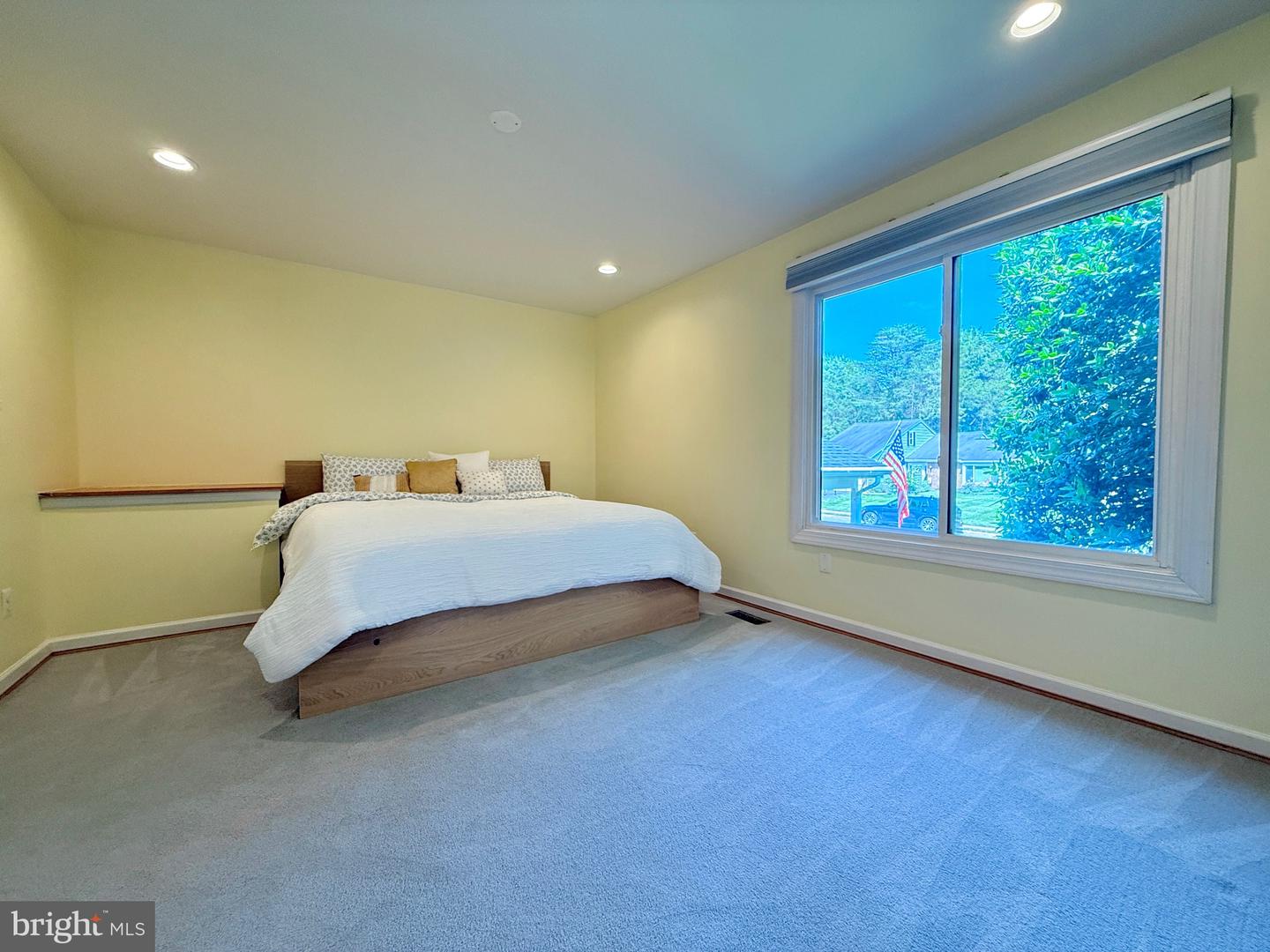 231 E JUNIPER AVE, STERLING, Virginia 20164, 3 Bedrooms Bedrooms, ,2 BathroomsBathrooms,Residential,For sale,231 E JUNIPER AVE,VALO2099220 MLS # VALO2099220