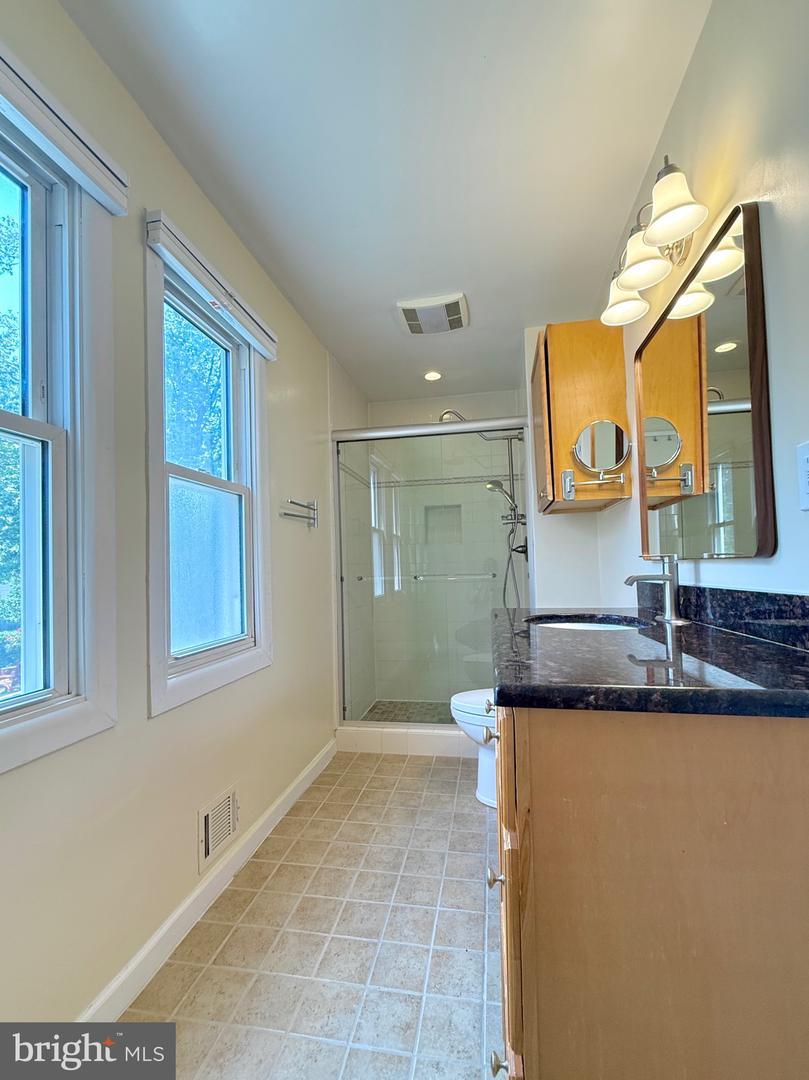 231 E JUNIPER AVE, STERLING, Virginia 20164, 3 Bedrooms Bedrooms, ,2 BathroomsBathrooms,Residential,For sale,231 E JUNIPER AVE,VALO2099220 MLS # VALO2099220