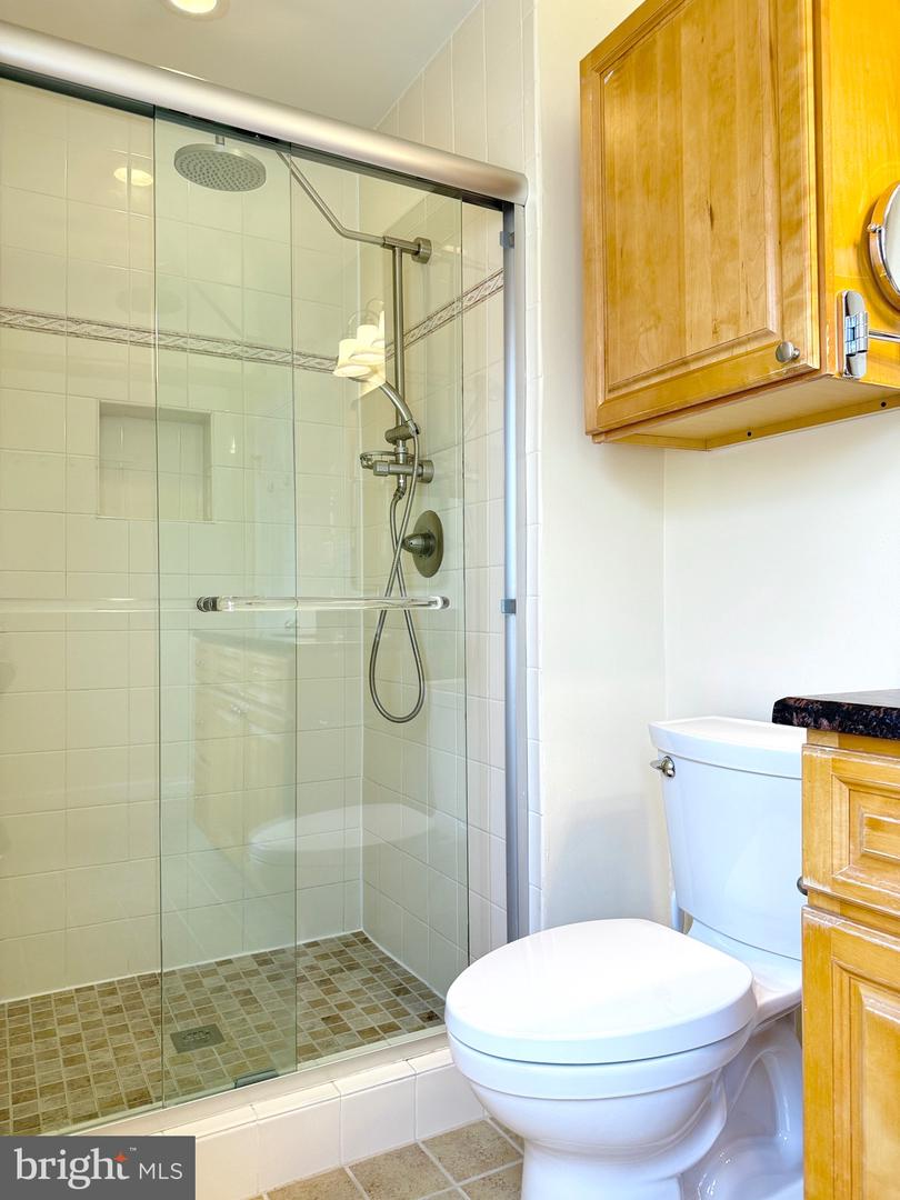 231 E JUNIPER AVE, STERLING, Virginia 20164, 3 Bedrooms Bedrooms, ,2 BathroomsBathrooms,Residential,For sale,231 E JUNIPER AVE,VALO2099220 MLS # VALO2099220