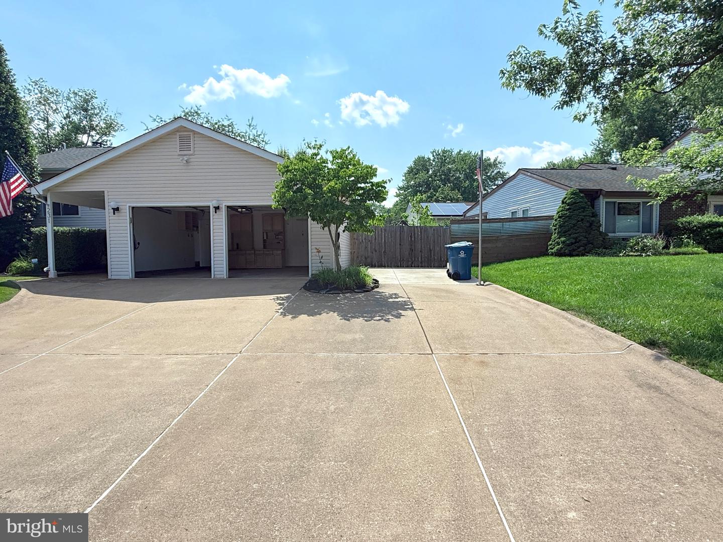231 E JUNIPER AVE, STERLING, Virginia 20164, 3 Bedrooms Bedrooms, ,2 BathroomsBathrooms,Residential,For sale,231 E JUNIPER AVE,VALO2099220 MLS # VALO2099220