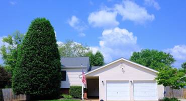 231 E JUNIPER AVE, STERLING, Virginia 20164, 3 Bedrooms Bedrooms, ,2 BathroomsBathrooms,Residential,For sale,231 E JUNIPER AVE,VALO2099220 MLS # VALO2099220
