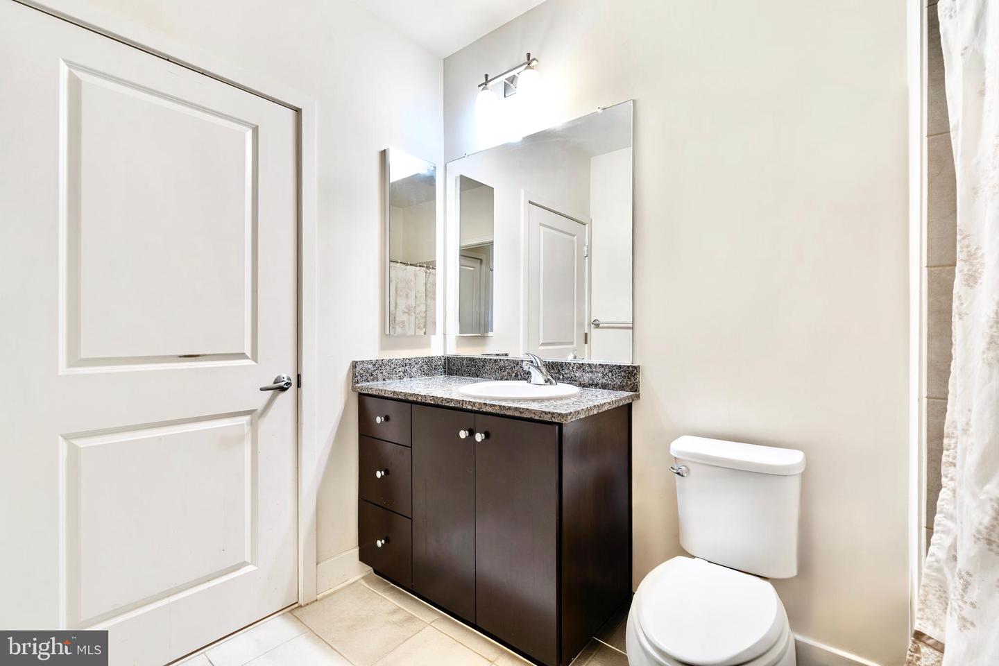 915 N PATRICK ST #206, ALEXANDRIA, Virginia 22314, 1 Bedroom Bedrooms, ,1 BathroomBathrooms,Residential,For sale,915 N PATRICK ST #206,VAAX2046358 MLS # VAAX2046358