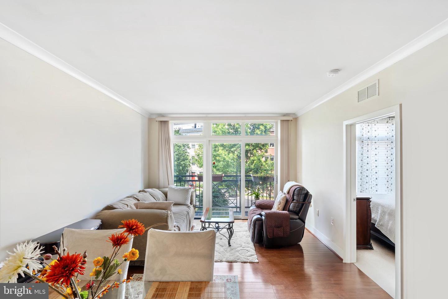 915 N PATRICK ST #206, ALEXANDRIA, Virginia 22314, 1 Bedroom Bedrooms, ,1 BathroomBathrooms,Residential,For sale,915 N PATRICK ST #206,VAAX2046358 MLS # VAAX2046358