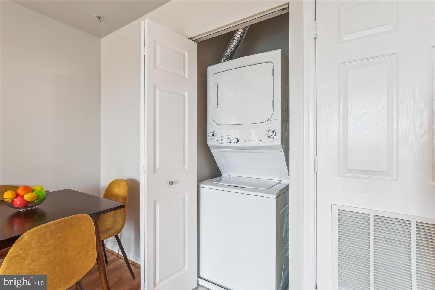 3101 N HAMPTON DR #1615, ALEXANDRIA, Virginia 22302, 1 Bedroom Bedrooms, ,1 BathroomBathrooms,Residential,For sale,3101 N HAMPTON DR #1615,VAAX2046372 MLS # VAAX2046372