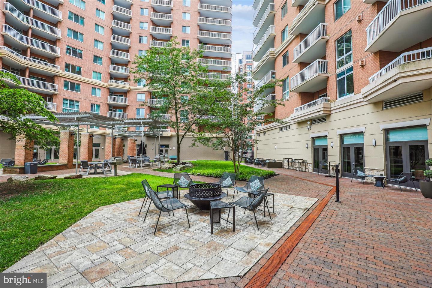 3101 N HAMPTON DR #1615, ALEXANDRIA, Virginia 22302, 1 Bedroom Bedrooms, ,1 BathroomBathrooms,Residential,For sale,3101 N HAMPTON DR #1615,VAAX2046372 MLS # VAAX2046372