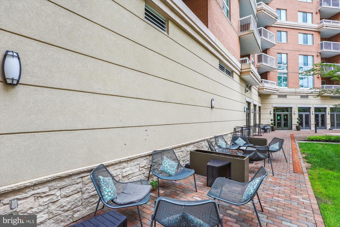 3101 N HAMPTON DR #1615, ALEXANDRIA, Virginia 22302, 1 Bedroom Bedrooms, ,1 BathroomBathrooms,Residential,For sale,3101 N HAMPTON DR #1615,VAAX2046372 MLS # VAAX2046372