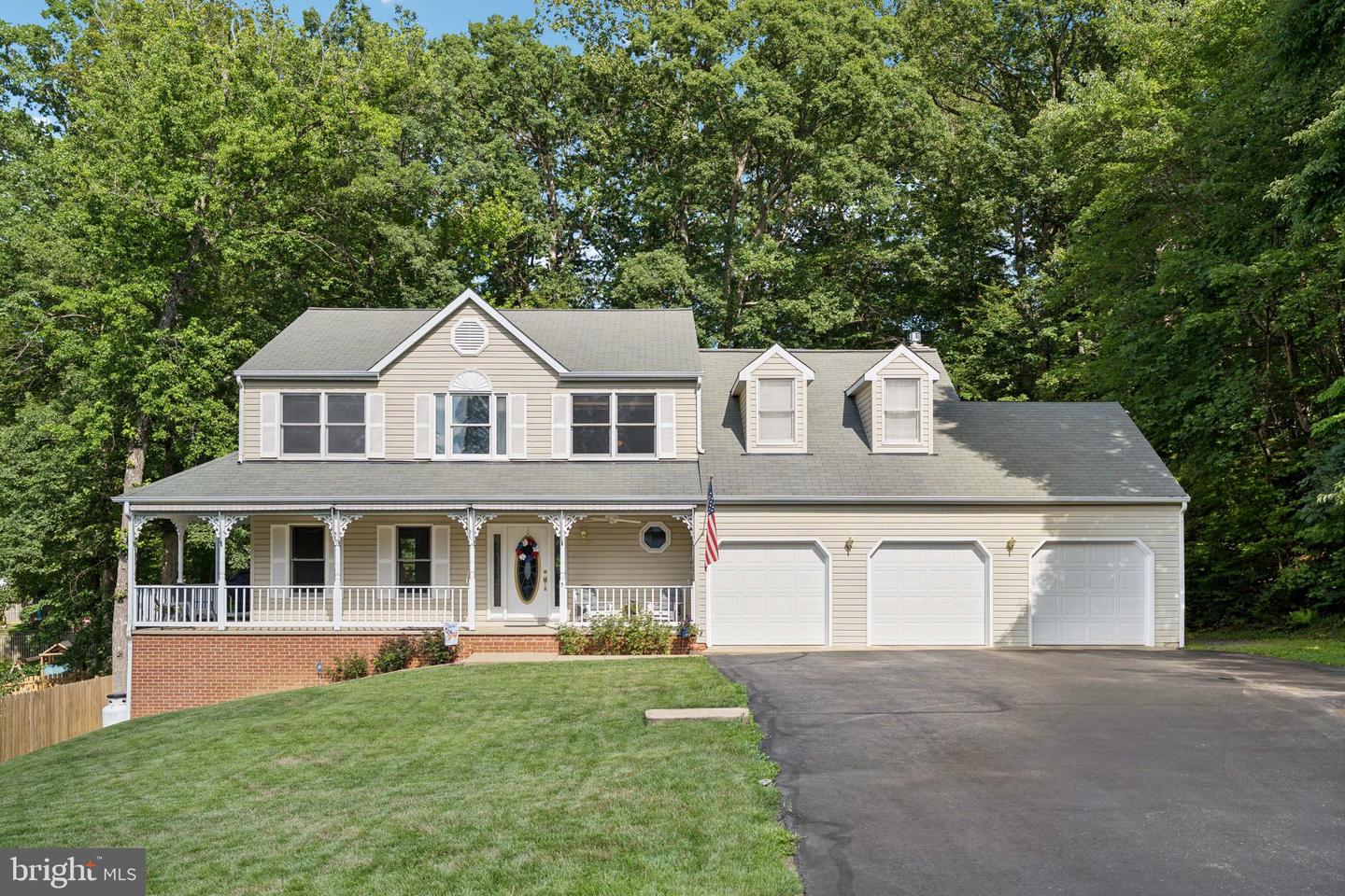 5 ALVIN CT, STAFFORD, Virginia 22556, 5 Bedrooms Bedrooms, ,3 BathroomsBathrooms,Residential,For sale,5 ALVIN CT,VAST2039698 MLS # VAST2039698