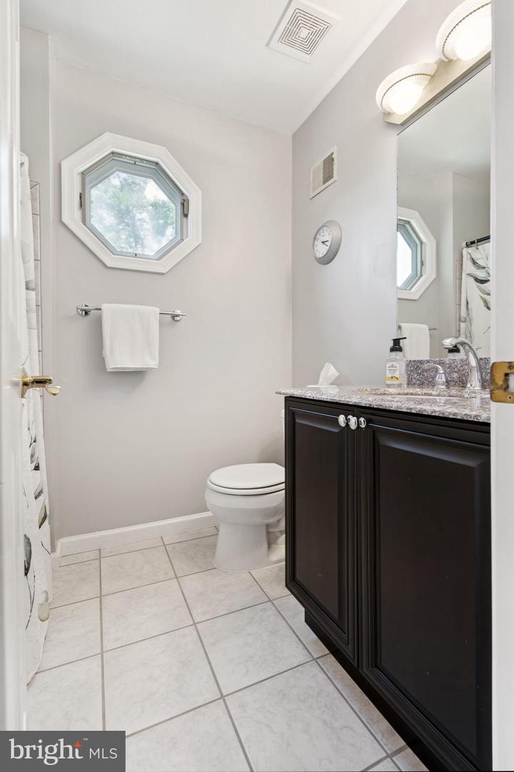 5 ALVIN CT, STAFFORD, Virginia 22556, 5 Bedrooms Bedrooms, ,3 BathroomsBathrooms,Residential,For sale,5 ALVIN CT,VAST2039698 MLS # VAST2039698