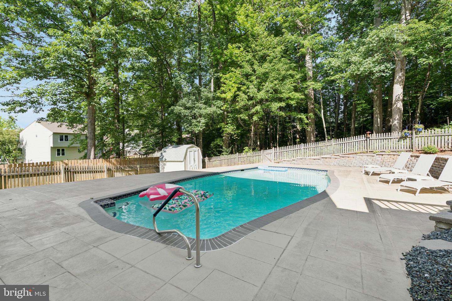 5 ALVIN CT, STAFFORD, Virginia 22556, 5 Bedrooms Bedrooms, ,3 BathroomsBathrooms,Residential,For sale,5 ALVIN CT,VAST2039698 MLS # VAST2039698