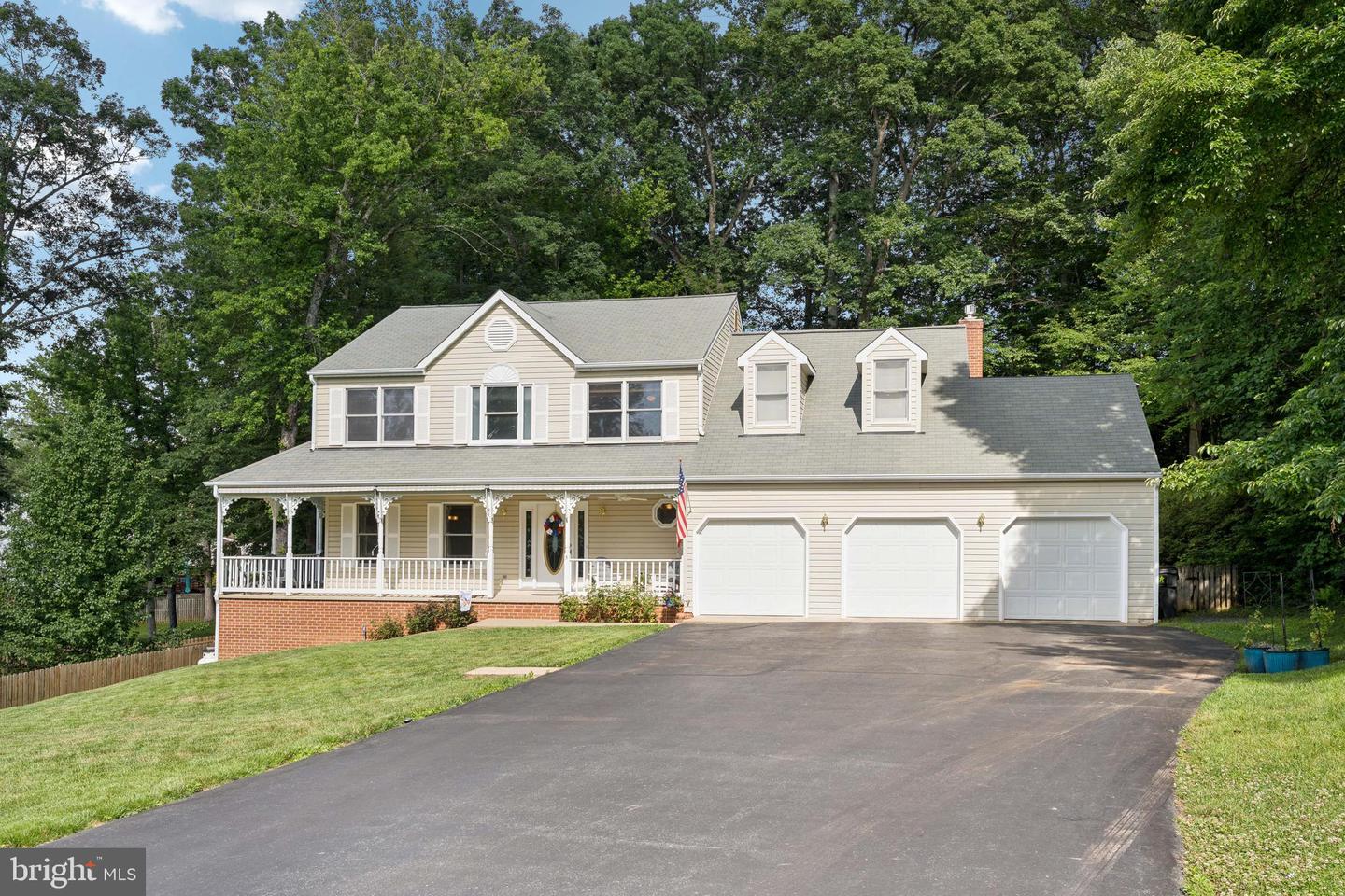 5 ALVIN CT, STAFFORD, Virginia 22556, 5 Bedrooms Bedrooms, ,3 BathroomsBathrooms,Residential,For sale,5 ALVIN CT,VAST2039698 MLS # VAST2039698