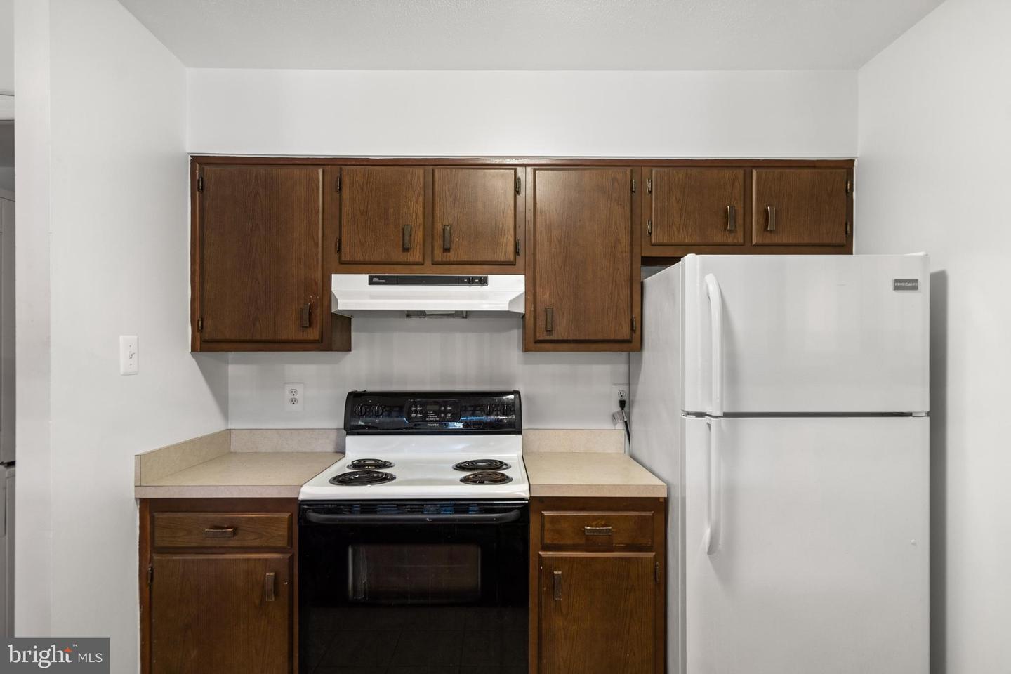3813 EL CAMINO PL #3-28, ALEXANDRIA, Virginia 22309, 1 Bedroom Bedrooms, ,1 BathroomBathrooms,Residential,For sale,3813 EL CAMINO PL #3-28,VAFX2246742 MLS # VAFX2246742