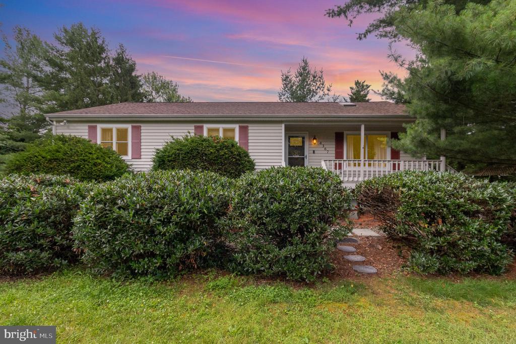 4367 SUNSET CT, WARRENTON, Virginia, 5 Bedrooms Bedrooms, ,3 BathroomsBathrooms,Residential,4367 SUNSET CT,VAFQ2017024 MLS # VAFQ2017024