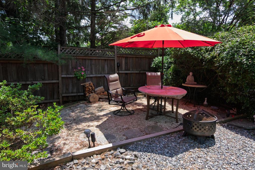 4367 SUNSET CT, WARRENTON, Virginia, 5 Bedrooms Bedrooms, ,3 BathroomsBathrooms,Residential,4367 SUNSET CT,VAFQ2017024 MLS # VAFQ2017024