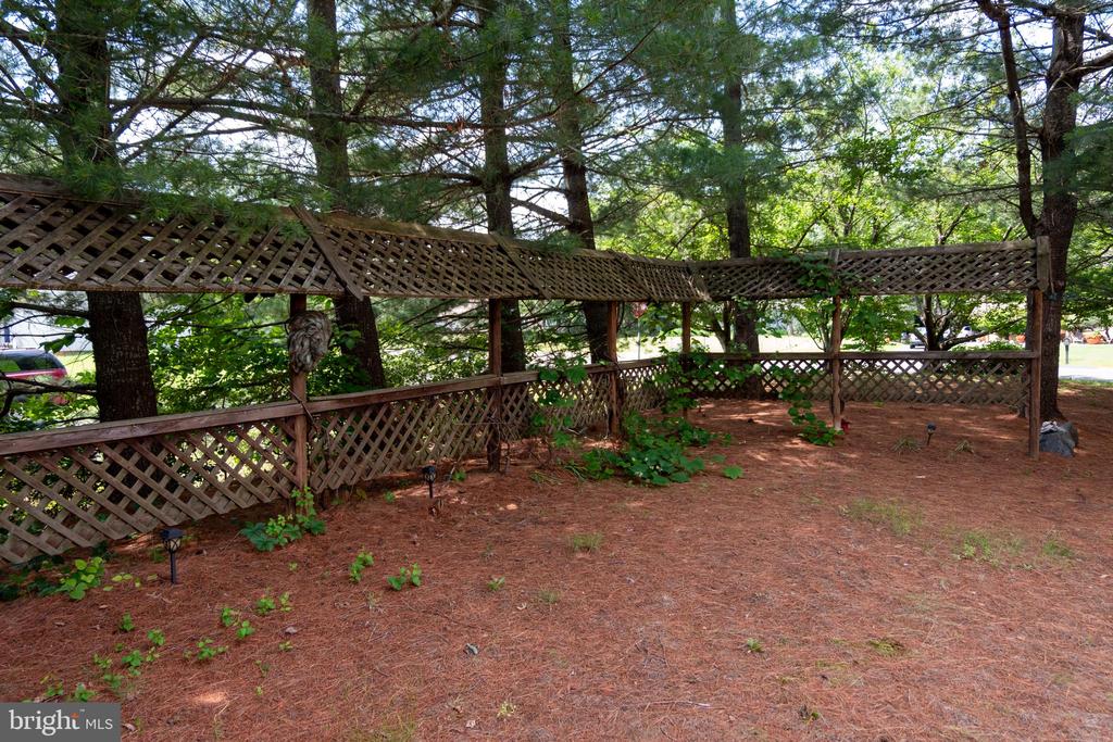 4367 SUNSET CT, WARRENTON, Virginia, 5 Bedrooms Bedrooms, ,3 BathroomsBathrooms,Residential,4367 SUNSET CT,VAFQ2017024 MLS # VAFQ2017024