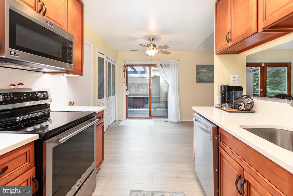 4367 SUNSET CT, WARRENTON, Virginia, 5 Bedrooms Bedrooms, ,3 BathroomsBathrooms,Residential,4367 SUNSET CT,VAFQ2017024 MLS # VAFQ2017024