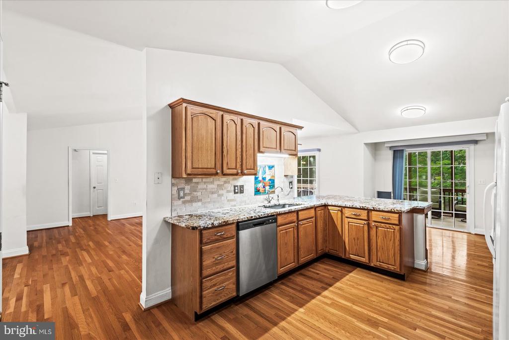 3409 LAKEVIEW PKWY, LOCUST GROVE, Virginia 22508, 3 Bedrooms Bedrooms, ,2 BathroomsBathrooms,Residential,3409 LAKEVIEW PKWY,VAOR2009960 MLS # VAOR2009960