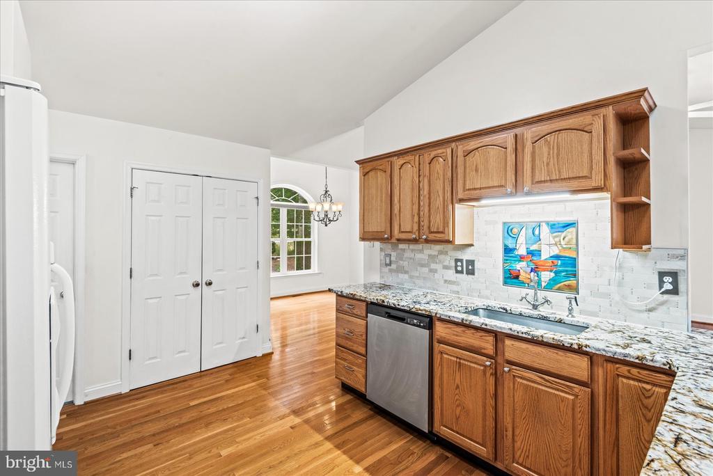 3409 LAKEVIEW PKWY, LOCUST GROVE, Virginia 22508, 3 Bedrooms Bedrooms, ,2 BathroomsBathrooms,Residential,3409 LAKEVIEW PKWY,VAOR2009960 MLS # VAOR2009960