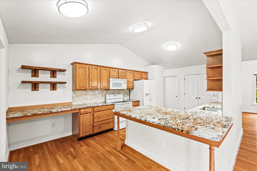 3409 LAKEVIEW PKWY, LOCUST GROVE, Virginia 22508, 3 Bedrooms Bedrooms, ,2 BathroomsBathrooms,Residential,3409 LAKEVIEW PKWY,VAOR2009960 MLS # VAOR2009960