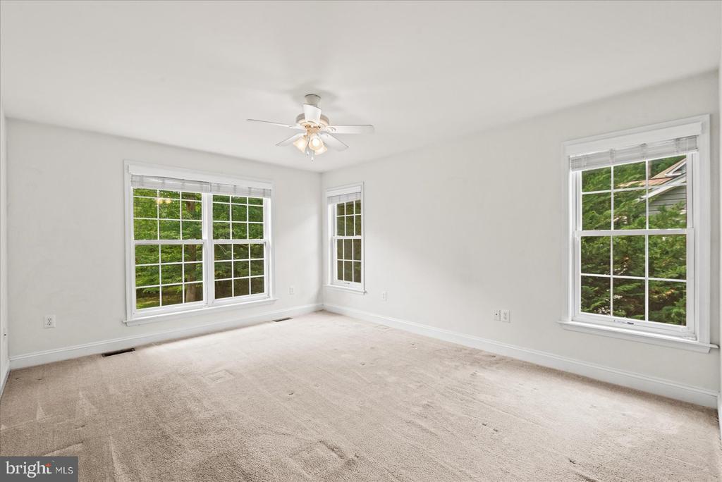 3409 LAKEVIEW PKWY, LOCUST GROVE, Virginia 22508, 3 Bedrooms Bedrooms, ,2 BathroomsBathrooms,Residential,3409 LAKEVIEW PKWY,VAOR2009960 MLS # VAOR2009960