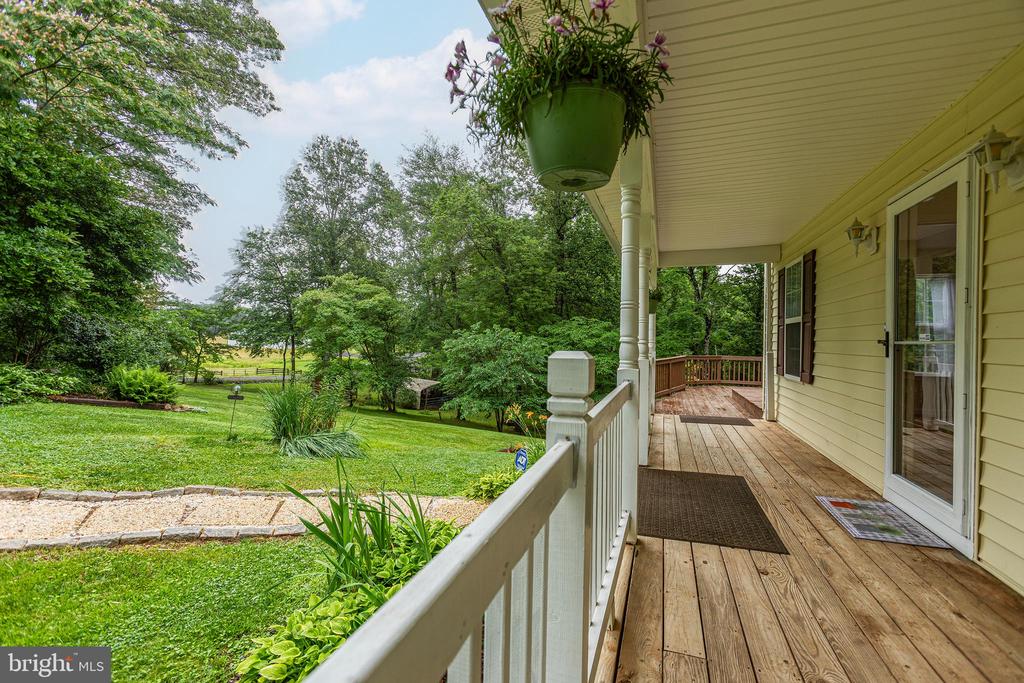 9071 OLD CULPEPER RD, WARRENTON, Virginia 20186, 3 Bedrooms Bedrooms, ,3 BathroomsBathrooms,Residential,9071 OLD CULPEPER RD,VAFQ2017082 MLS # VAFQ2017082