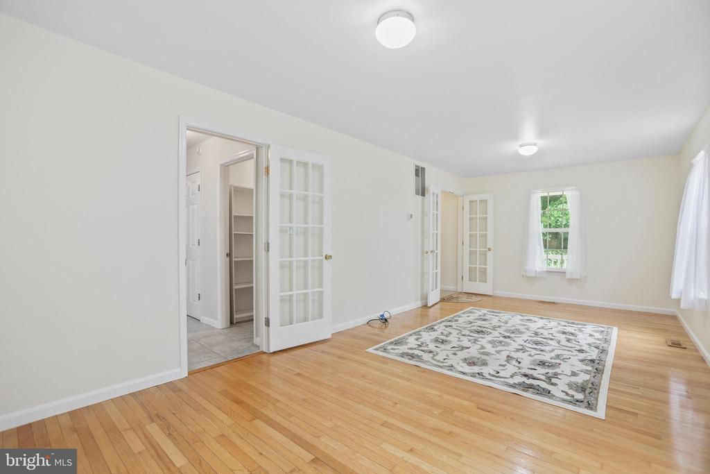9071 OLD CULPEPER RD, WARRENTON, Virginia 20186, 3 Bedrooms Bedrooms, ,3 BathroomsBathrooms,Residential,9071 OLD CULPEPER RD,VAFQ2017082 MLS # VAFQ2017082