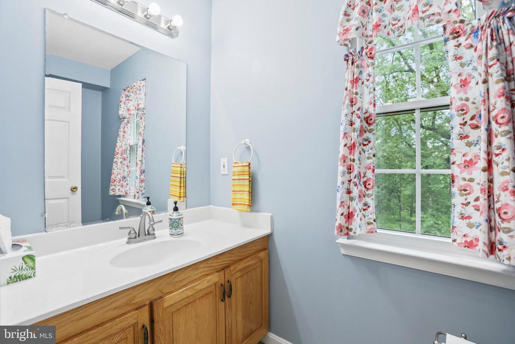 9071 OLD CULPEPER RD, WARRENTON, Virginia 20186, 3 Bedrooms Bedrooms, ,3 BathroomsBathrooms,Residential,9071 OLD CULPEPER RD,VAFQ2017082 MLS # VAFQ2017082