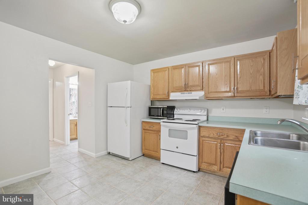 9071 OLD CULPEPER RD, WARRENTON, Virginia 20186, 3 Bedrooms Bedrooms, ,3 BathroomsBathrooms,Residential,9071 OLD CULPEPER RD,VAFQ2017082 MLS # VAFQ2017082