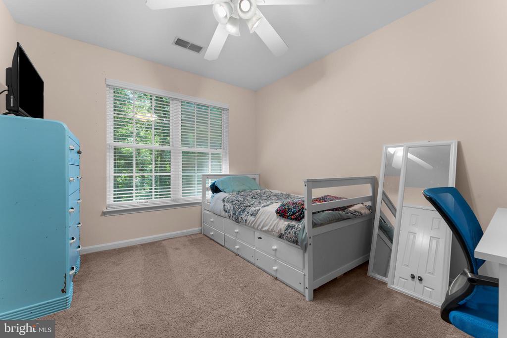 249 WHITWORTH DR, CULPEPER, Virginia 22701, 4 Bedrooms Bedrooms, ,2 BathroomsBathrooms,Residential,249 WHITWORTH DR,VACU2010820 MLS # VACU2010820