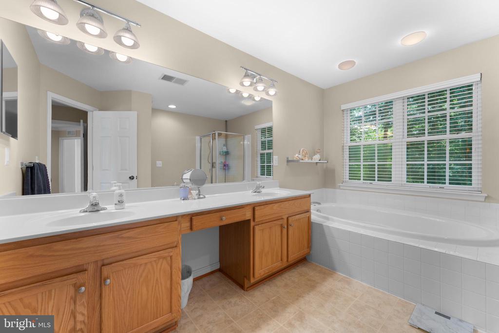 249 WHITWORTH DR, CULPEPER, Virginia 22701, 4 Bedrooms Bedrooms, ,2 BathroomsBathrooms,Residential,249 WHITWORTH DR,VACU2010820 MLS # VACU2010820