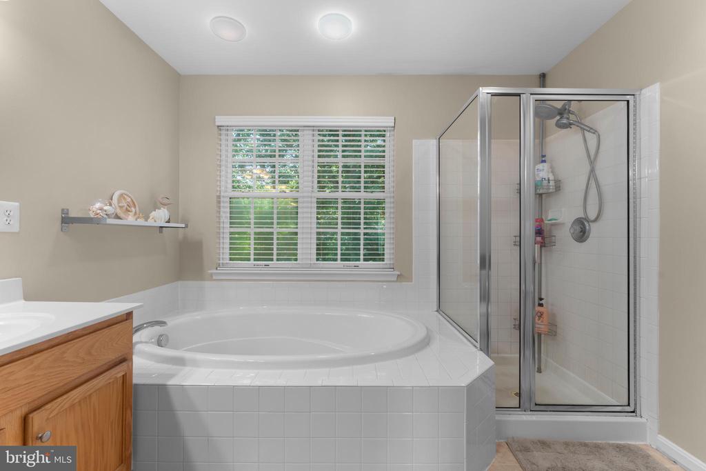 249 WHITWORTH DR, CULPEPER, Virginia 22701, 4 Bedrooms Bedrooms, ,2 BathroomsBathrooms,Residential,249 WHITWORTH DR,VACU2010820 MLS # VACU2010820