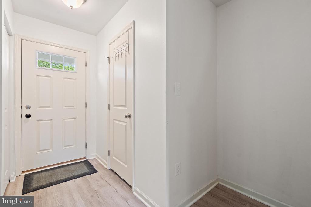 5014 GODWINS LANDING DR, REMINGTON, Virginia 22734, 4 Bedrooms Bedrooms, ,2 BathroomsBathrooms,Residential,5014 GODWINS LANDING DR,VAFQ2017030 MLS # VAFQ2017030