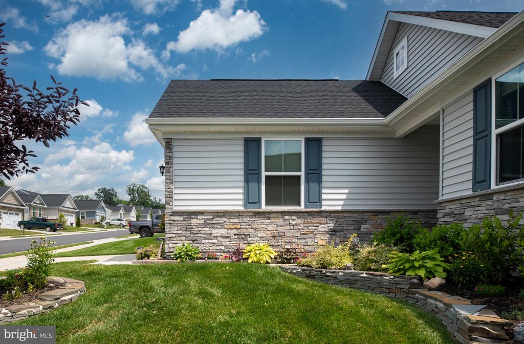 7424 BRENTFORD TER, FREDERICKSBURG, Virginia 22407, 3 Bedrooms Bedrooms, ,2 BathroomsBathrooms,Residential,7424 BRENTFORD TER,VASP2033960 MLS # VASP2033960