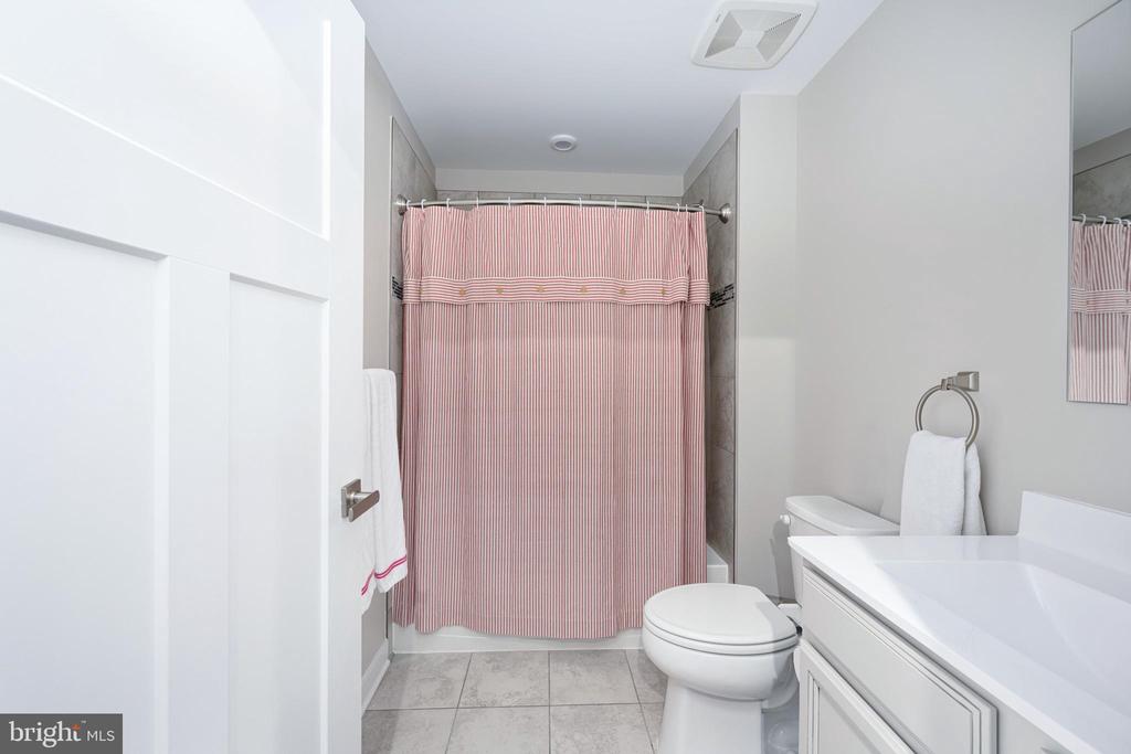 7424 BRENTFORD TER, FREDERICKSBURG, Virginia 22407, 3 Bedrooms Bedrooms, ,2 BathroomsBathrooms,Residential,7424 BRENTFORD TER,VASP2033960 MLS # VASP2033960